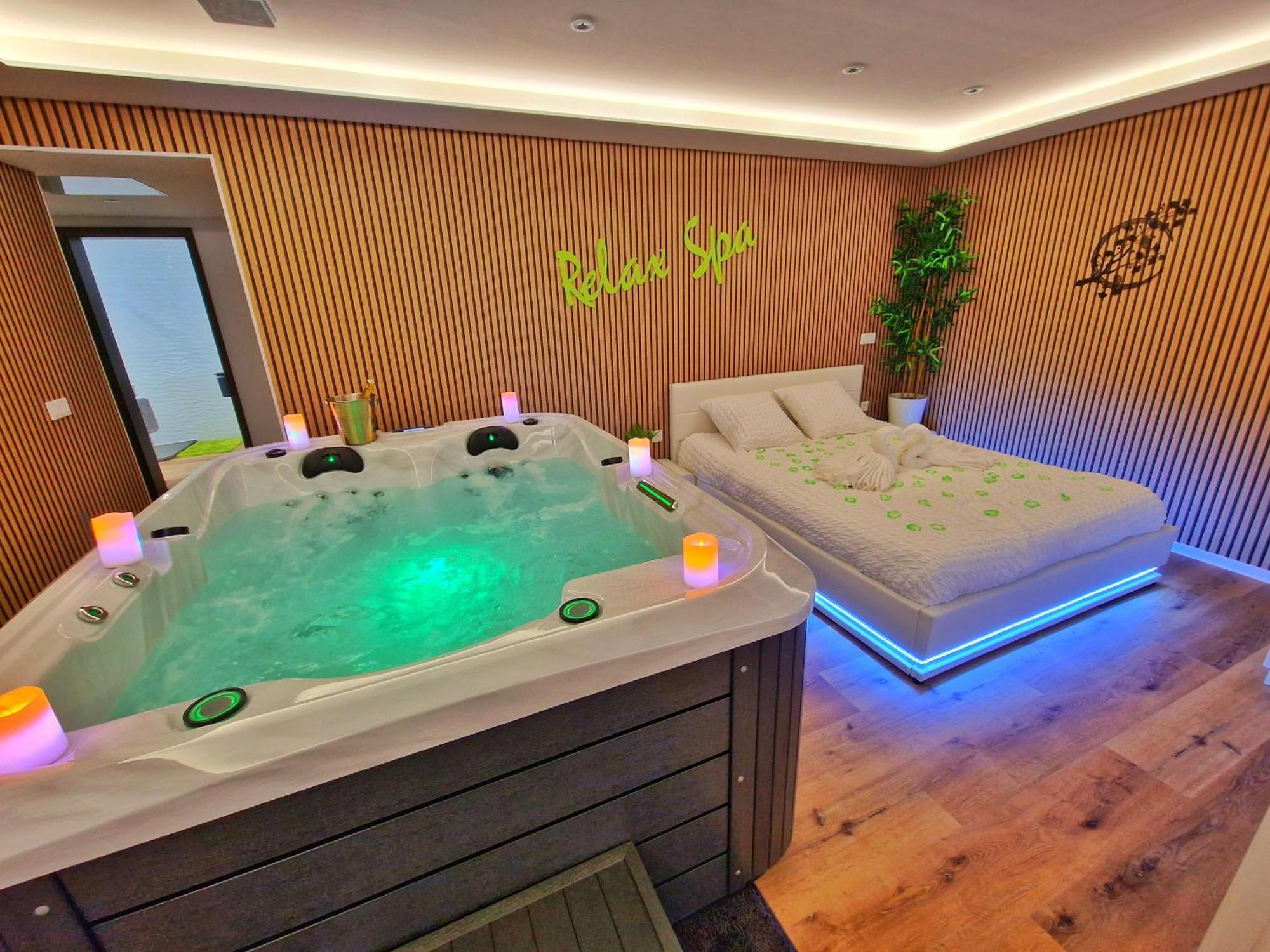 Relax Spa-4 Pers-Jacuzzi-Parking-Jardin-Clim-Colmar Muntzenheim Екстериор снимка