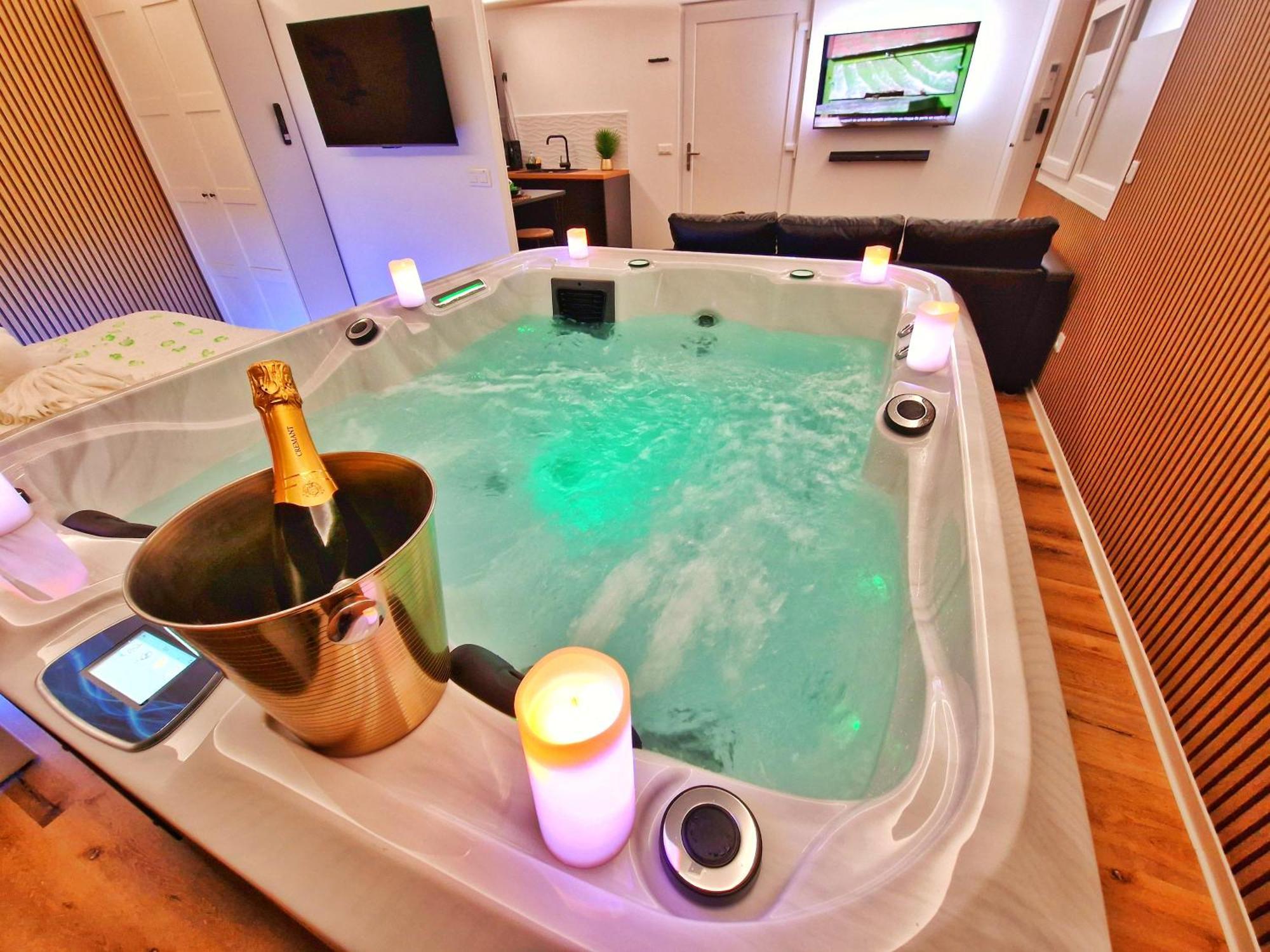 Relax Spa-4 Pers-Jacuzzi-Parking-Jardin-Clim-Colmar Muntzenheim Екстериор снимка