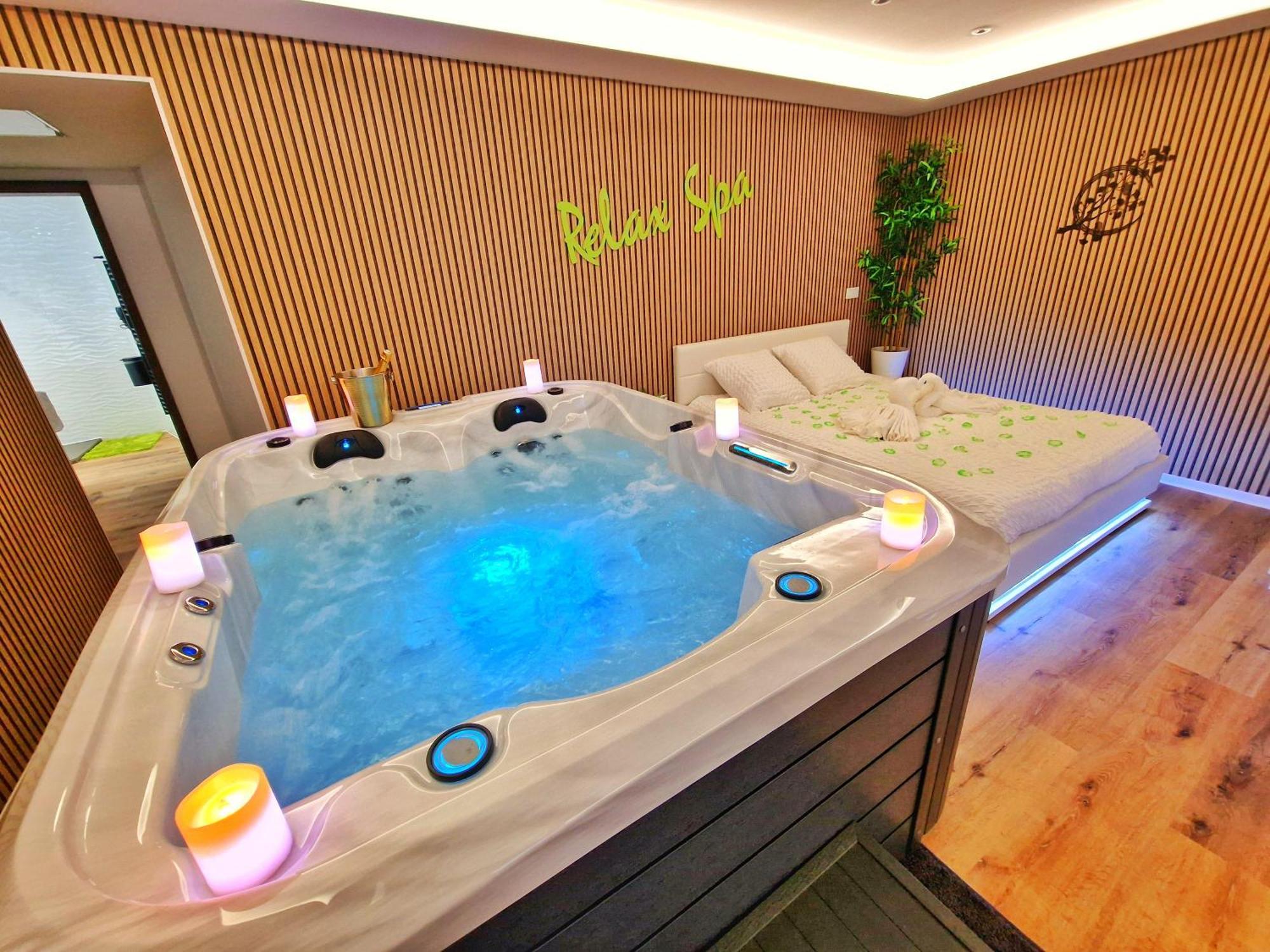 Relax Spa-4 Pers-Jacuzzi-Parking-Jardin-Clim-Colmar Muntzenheim Екстериор снимка
