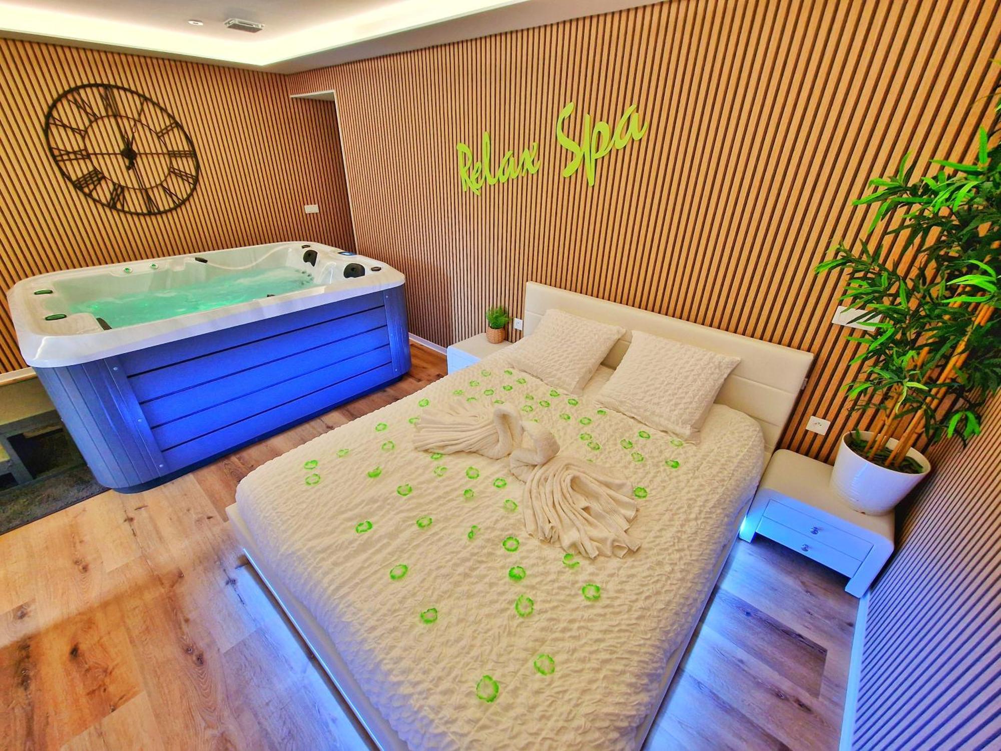 Relax Spa-4 Pers-Jacuzzi-Parking-Jardin-Clim-Colmar Muntzenheim Екстериор снимка
